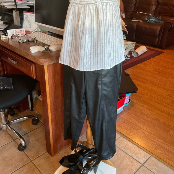 Cato Black Faux Leather Cropped Pullon Pants Size M, NWT - Picture 5 of 15